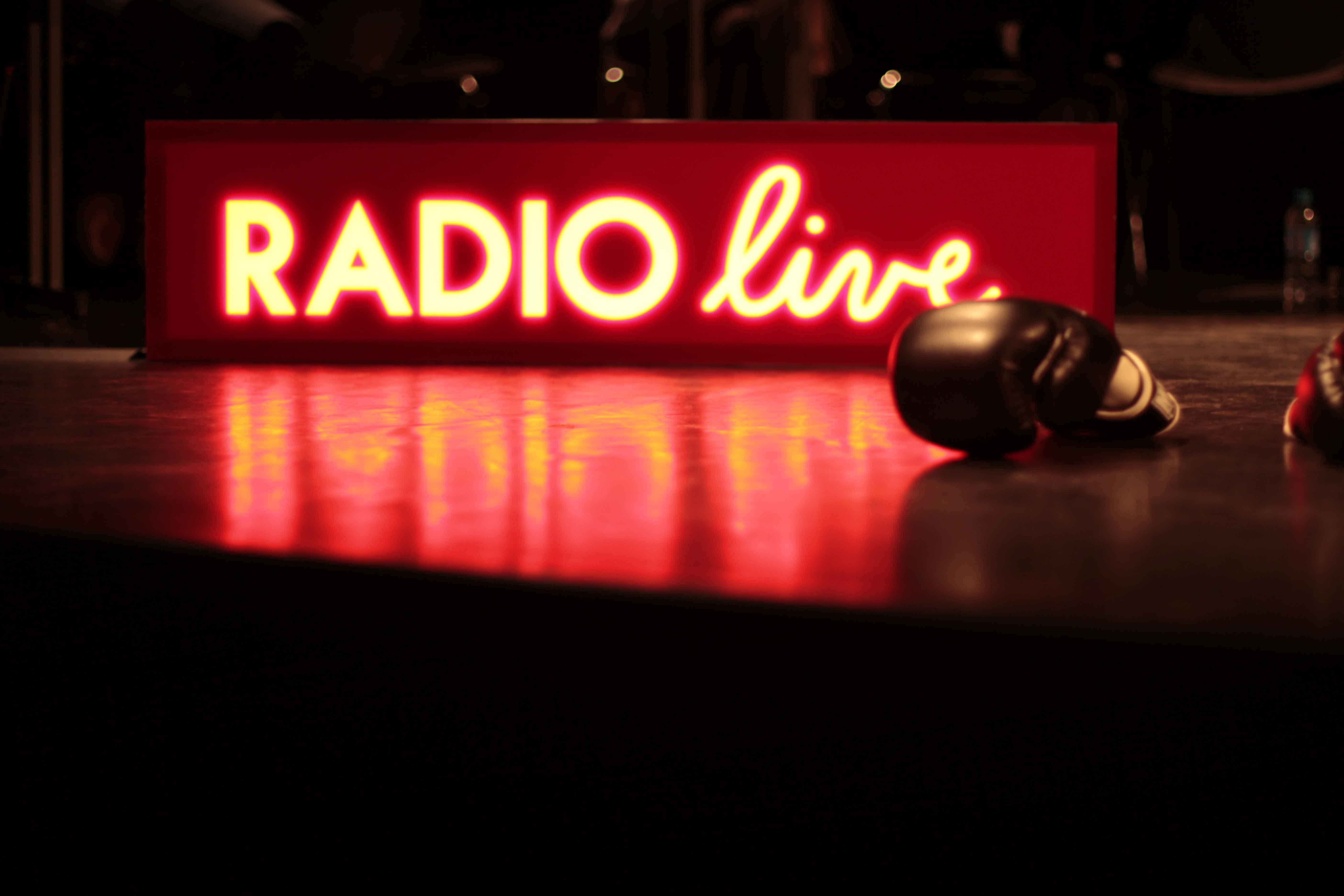 "Radio Live", Aurélie Charon, Caroline Gillet, Amélie
