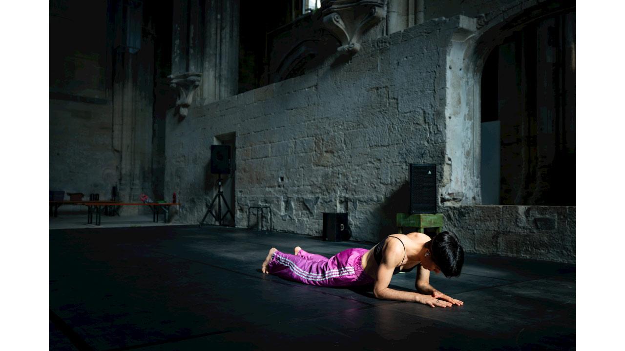 Transmission Impossible, Église des Célestins, Festival d'Avignon © Barbara Buchmann Cottero 