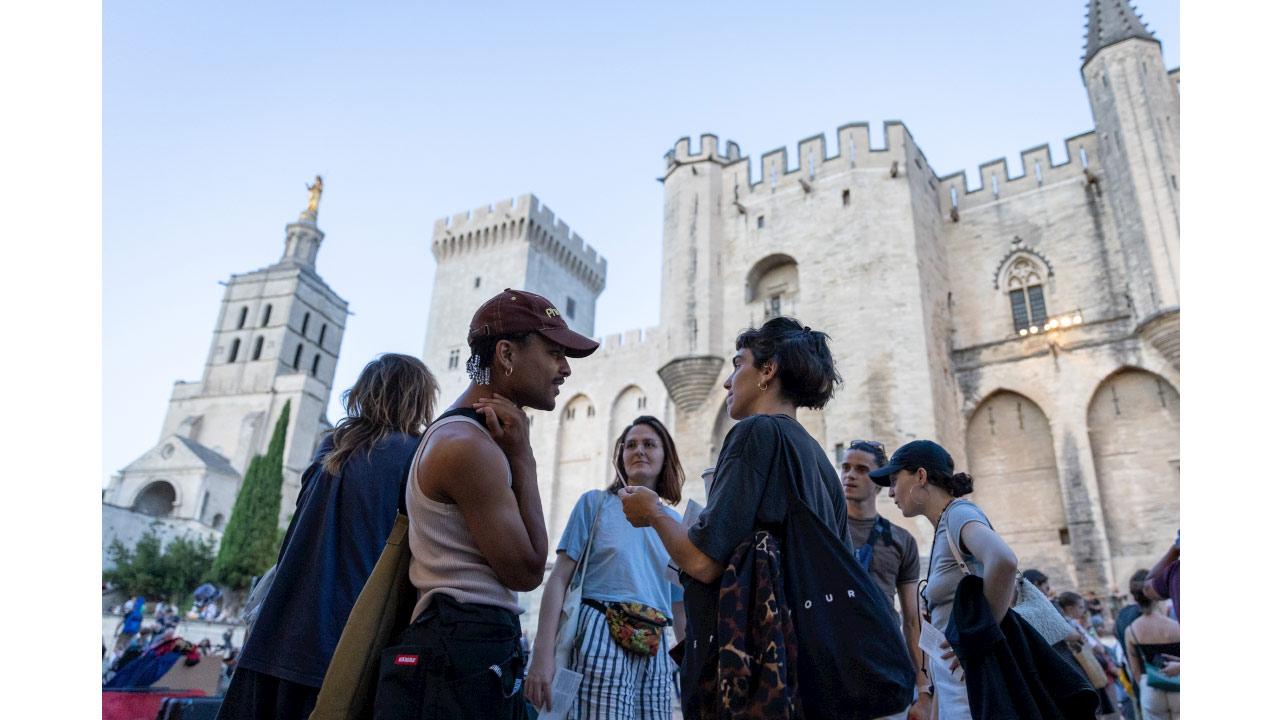 Transmission Impossible, Église des Célestins, Festival d'Avignon © Barbara Buchmann Cottero 