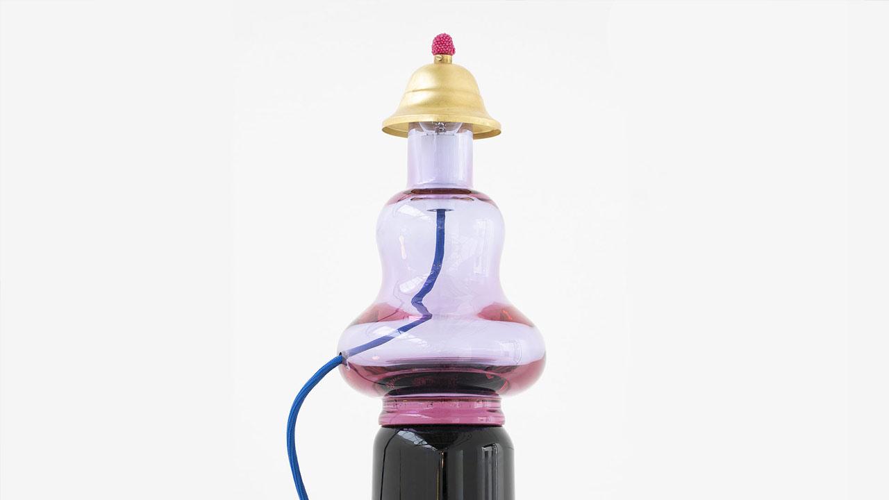 Koenraad Dedobbeleer, “The Often Ineffectual Opposition of Counterculture”, (detail), 2022, powder-coated steel, hand blown glass, brass, blackberry, 205 x 50 cm, courtesy of the artist and gallery CLEARING © Benjamin Baltus