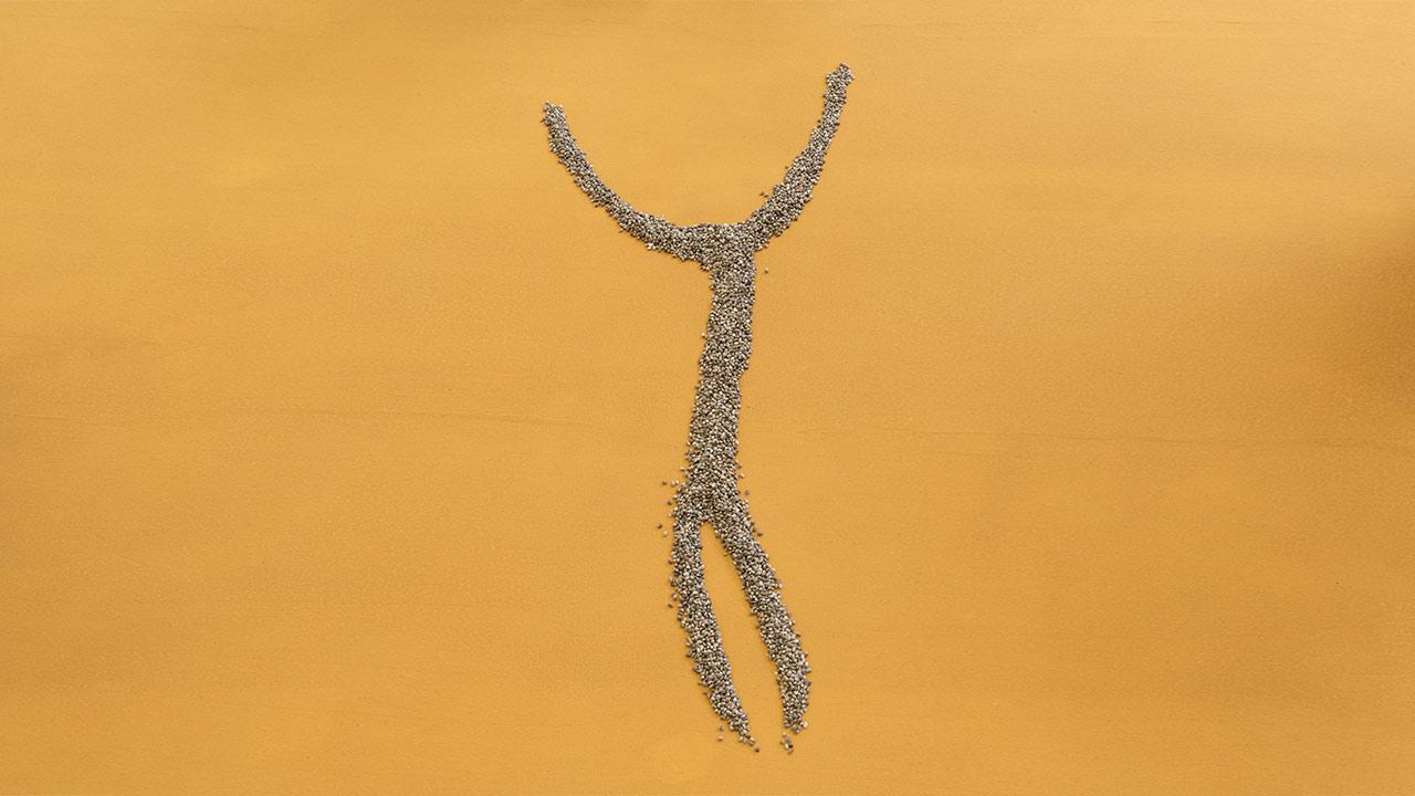 Hélène Bertin, Danseur-cueilleur, 2020, 40 x 20 cm, hemp seeds, courtesy de l’artiste and Le Creux de l’Enfer (Thiers, France) © Vincent Blesbois