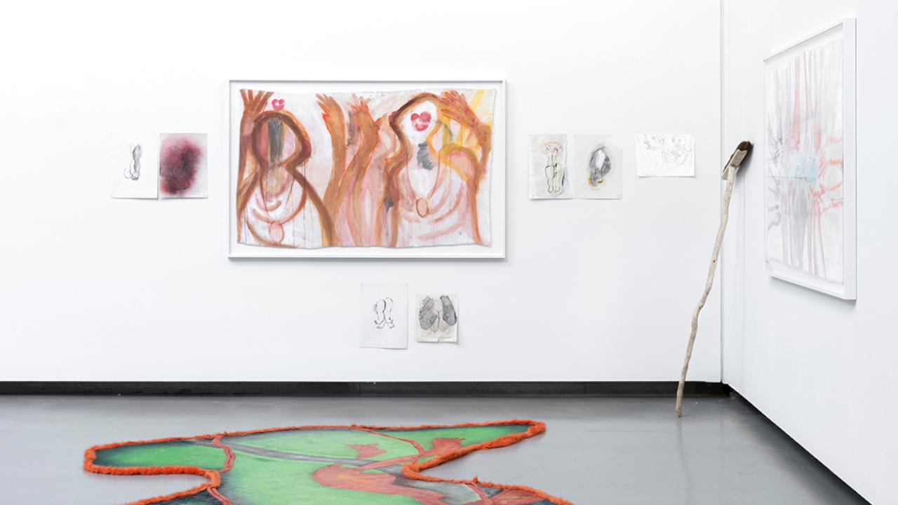 Vue de l’exposition de Pélagie Gbaguidi “Antre“, La Verrière, 2025 © Isabelle Arthuis / Fondation d’entreprise Hermès