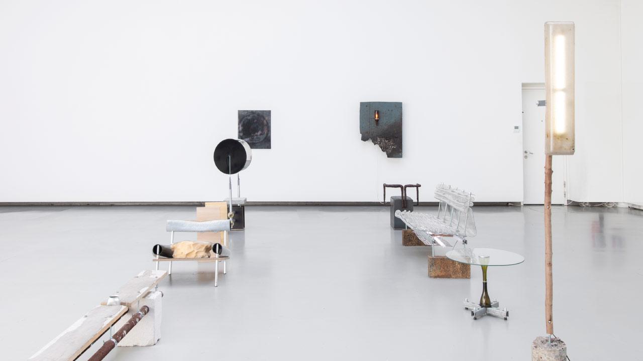 Vue de l'exposition d'Eva Nielsen "Aster", La Verrière 2025, photo Isabelle Arthuis / Fondation d'entreprise Hermèse © Adagp, Paris, 2025