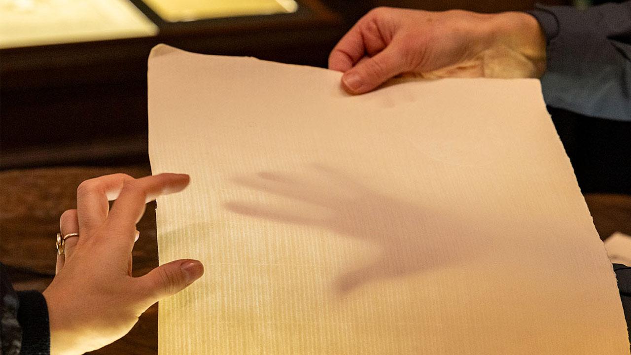 Académie des savoir-faire 2025 : le papier © Tadzio/ Fondation d'entreprise Hermès 