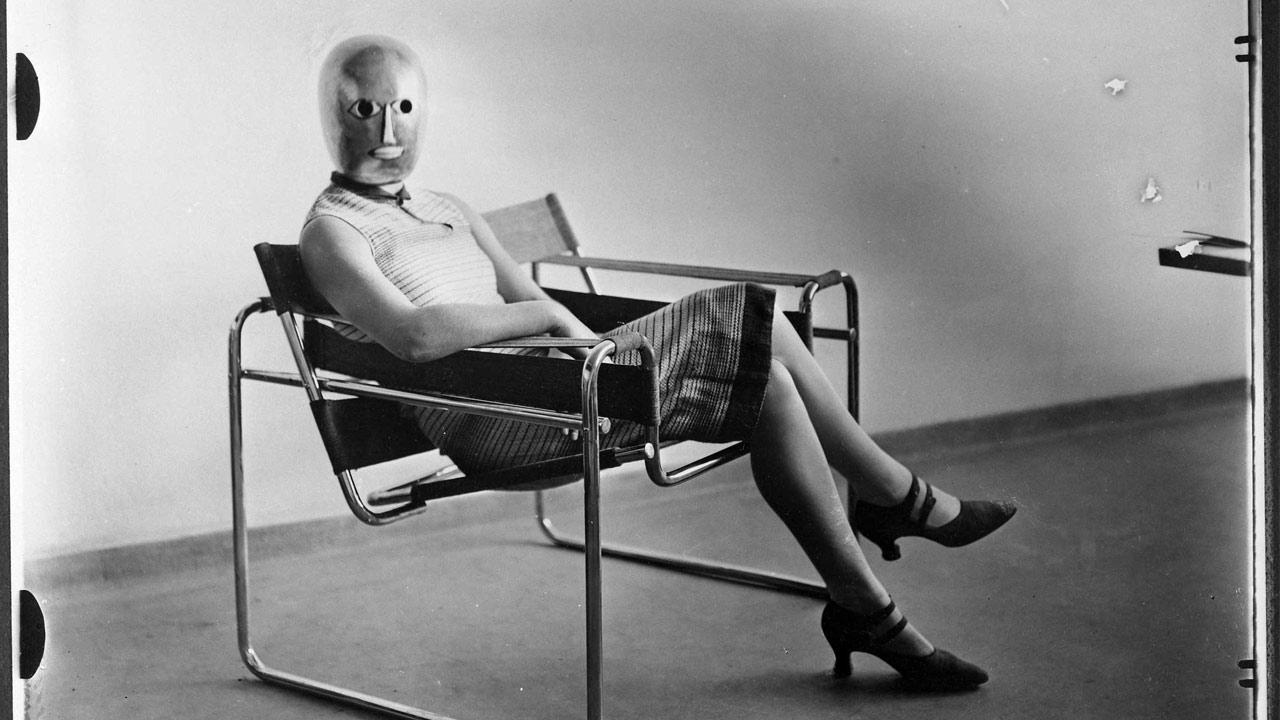 Bahaus_6Caroussel_1280x720_96d