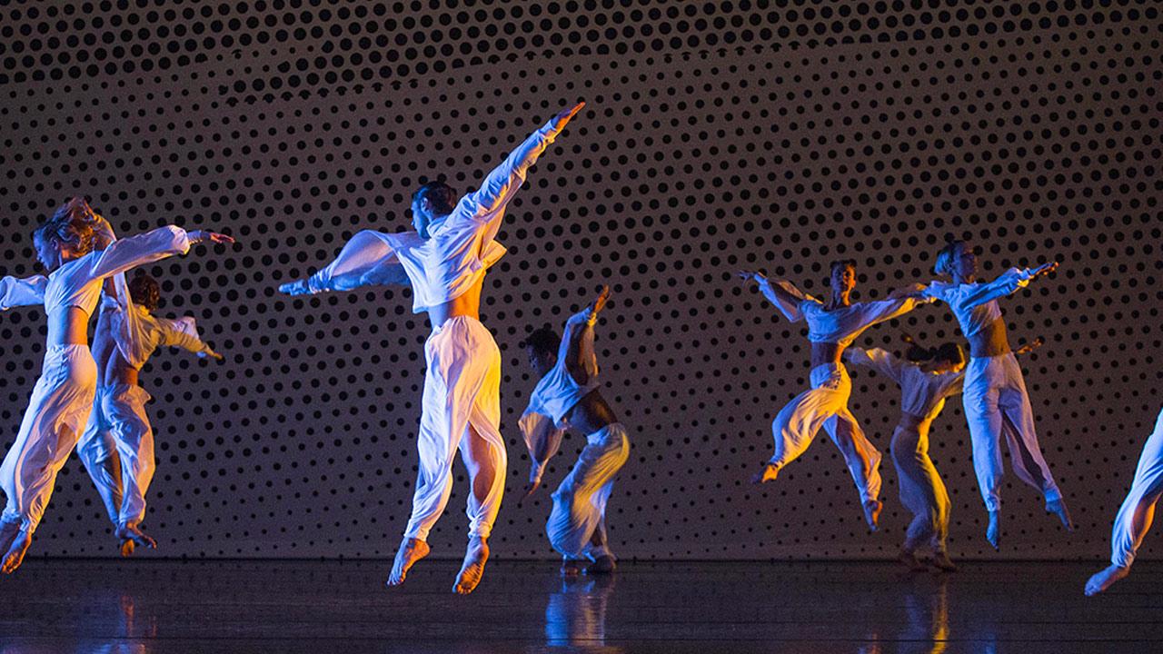 Merce Cunningham, Pond Way Photo © Filip Van Roe