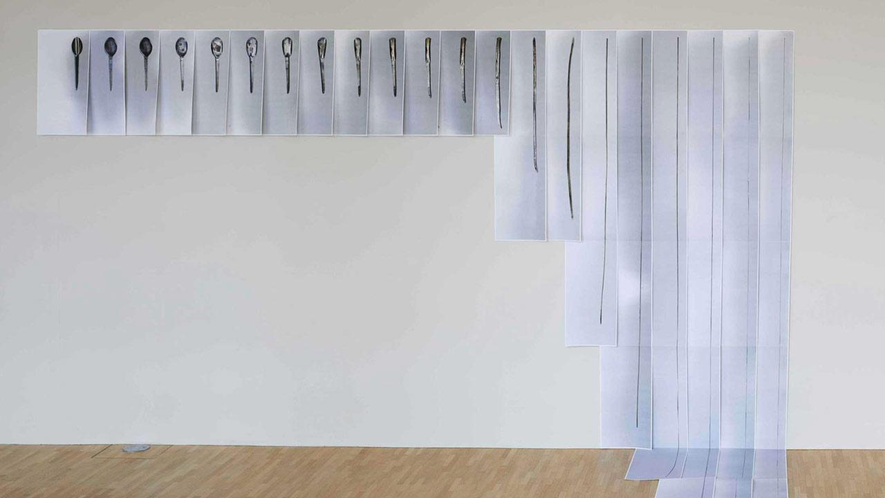 "Les Mains sans sommeil"